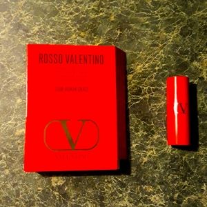 Valentino striking satin Lipcolor shade- 100r Roman Grace (satin nude pink)